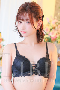星奈 まどか